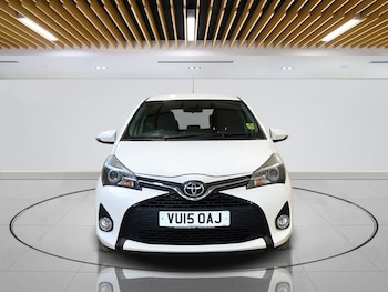 Used Toyota Yaris 2015 for sale - 76820545: Photo