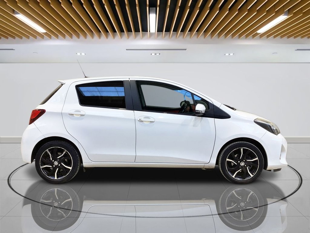 Used Toyota Yaris 2015 for sale - 76820545: Photo 8