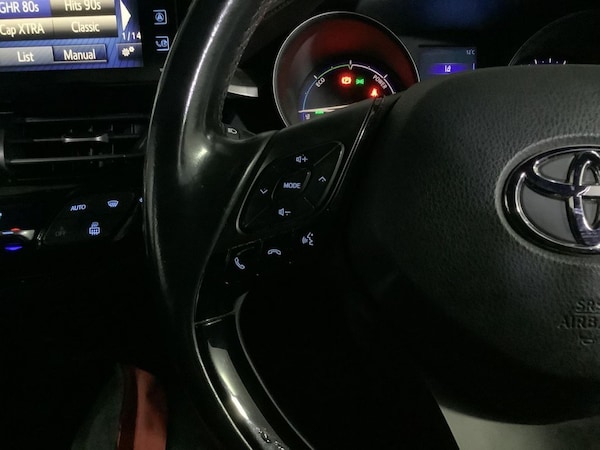 Used Toyota C-HR 2018 for sale - 76323111: Photo 17