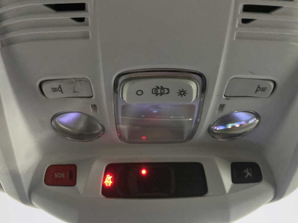 Used Peugeot 3008 2019 for sale - 76740102: Photo 28