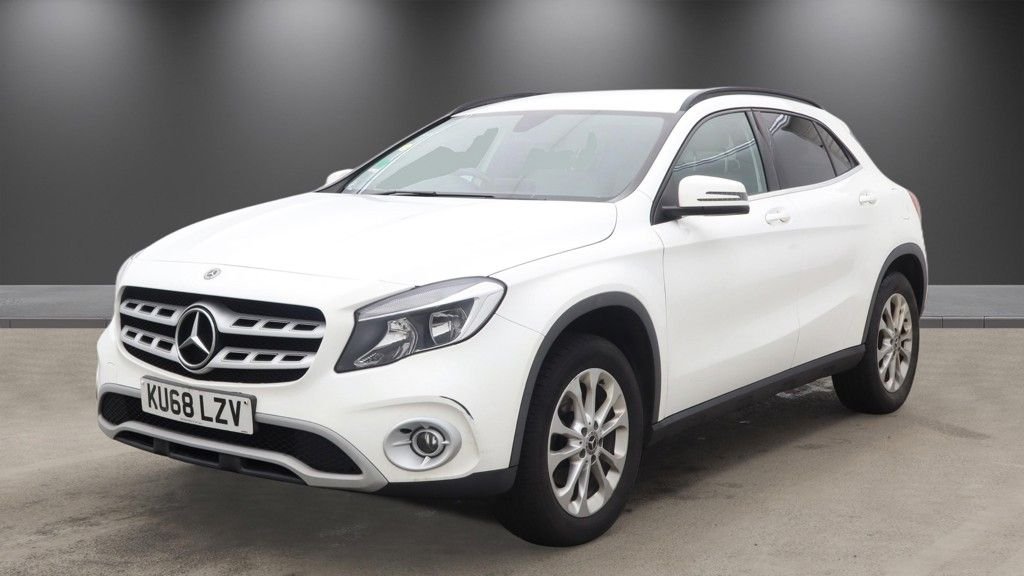 Used Mercedes-Benz GLA 2018 for sale - 78200052: Photo 2