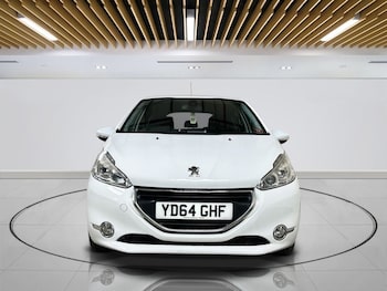 Used Peugeot 208 2014 for sale - 78431118: Photo
