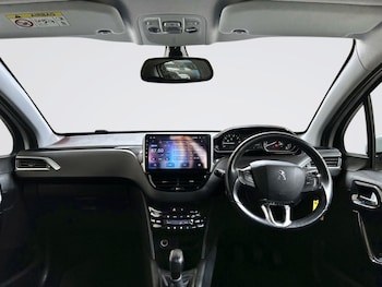 Used Peugeot 208 2014 for sale - 78431118: Photo