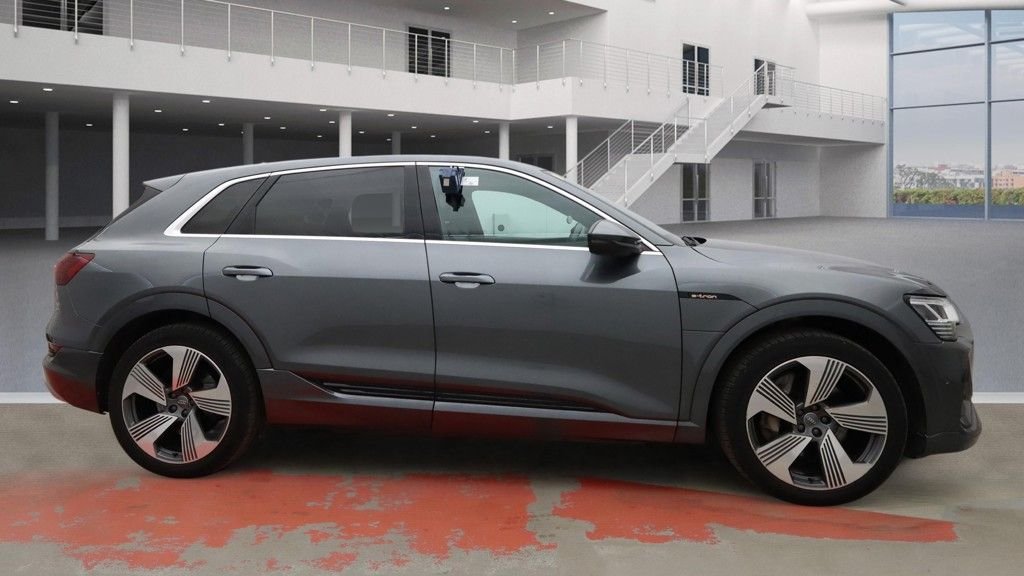 Used Audi e-tron 2020 for sale - 77936810: Photo 11