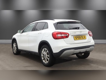 Used Mercedes-Benz GLA 2018 for sale - 78364126: Photo
