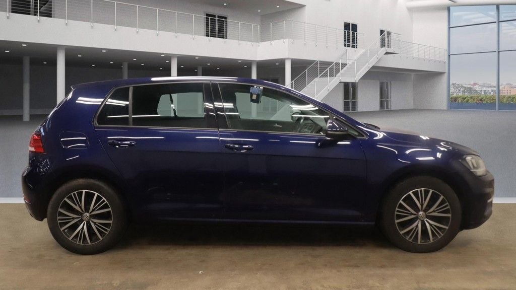 Used Volkswagen Golf 2018 for sale - 77464408: Photo 8