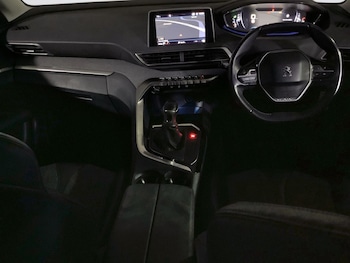 Used Peugeot 3008 2018 for sale - 76092516: Photo 3