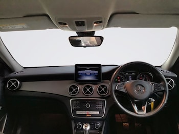 Used Mercedes-Benz GLA 2019 for sale - 78088303: Photo