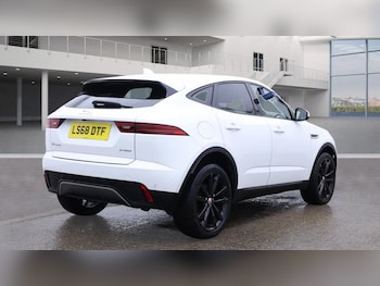 Used Jaguar E-Pace 2018 for sale - 76520576: Photo