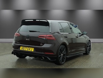 Used Volkswagen Golf 2017 for sale - 78762407: Photo