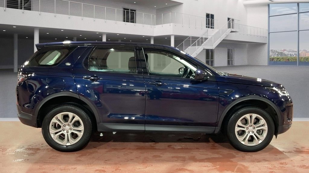 Used Land Rover Discovery Sport 2022 for sale - 77288122: Photo 5