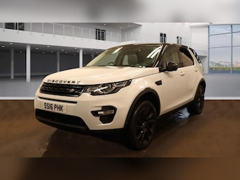 Used Land Rover Discovery Sport 2016 for sale - 76216866: Photo 2