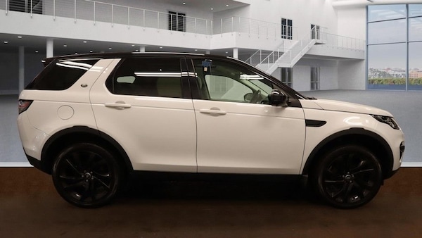 Used Land Rover Discovery Sport 2016 for sale - 76216866: Photo 5