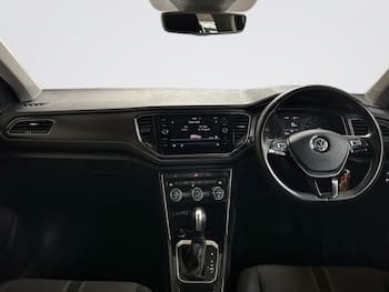 Used Volkswagen T-Roc 2020 for sale - 79632200: Photo