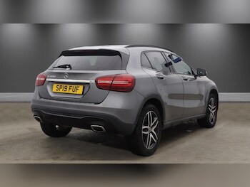 Used Mercedes-Benz GLA 2019 for sale - 78463610: Photo