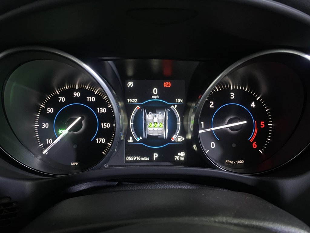 Used Jaguar XE 2018 for sale - 77893660: Photo 16