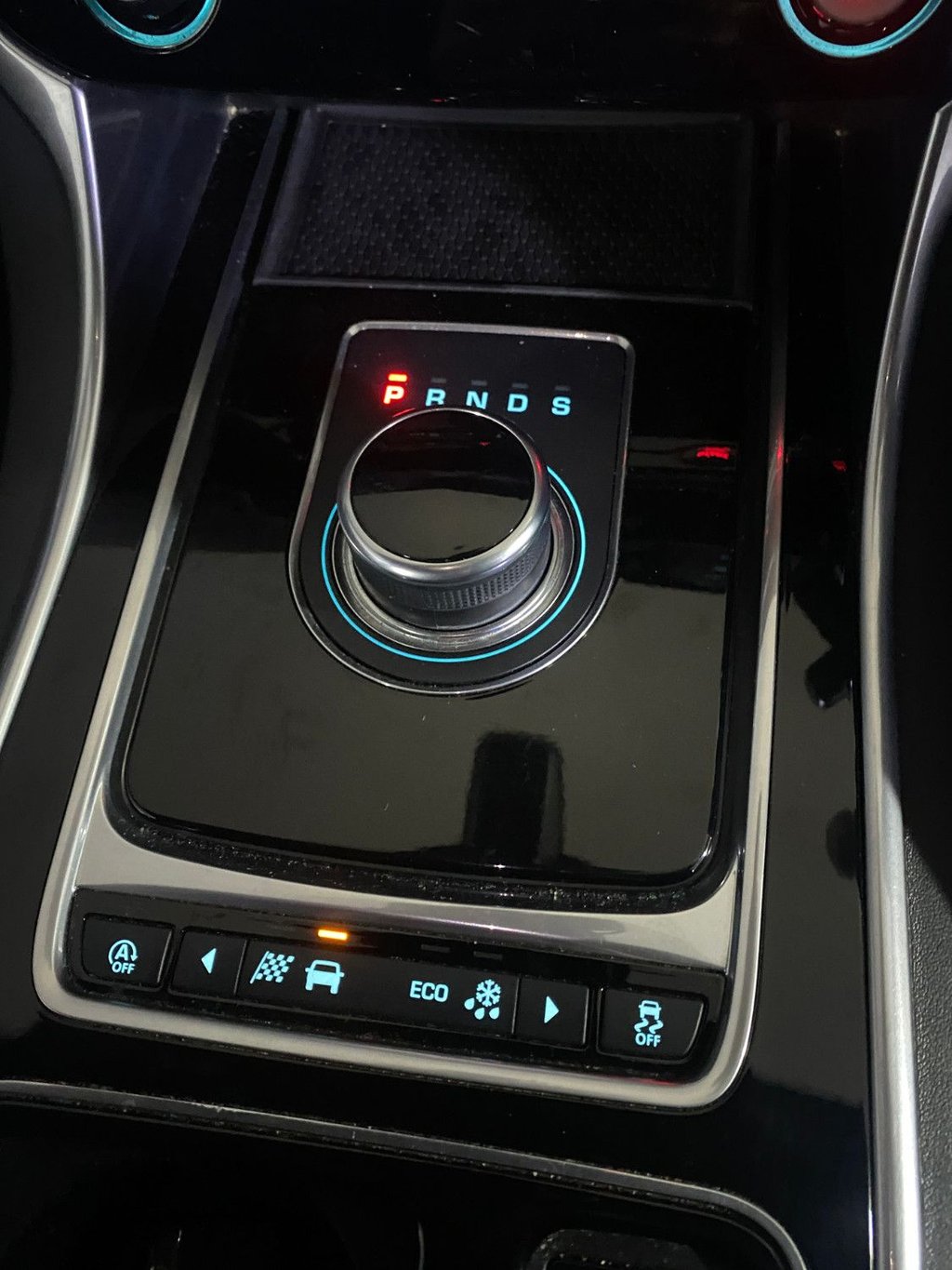 Used Jaguar XE 2018 for sale - 77893660: Photo 23