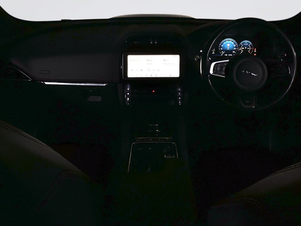 Used Jaguar F-Pace 2017 for sale - 76333451: Photo 3