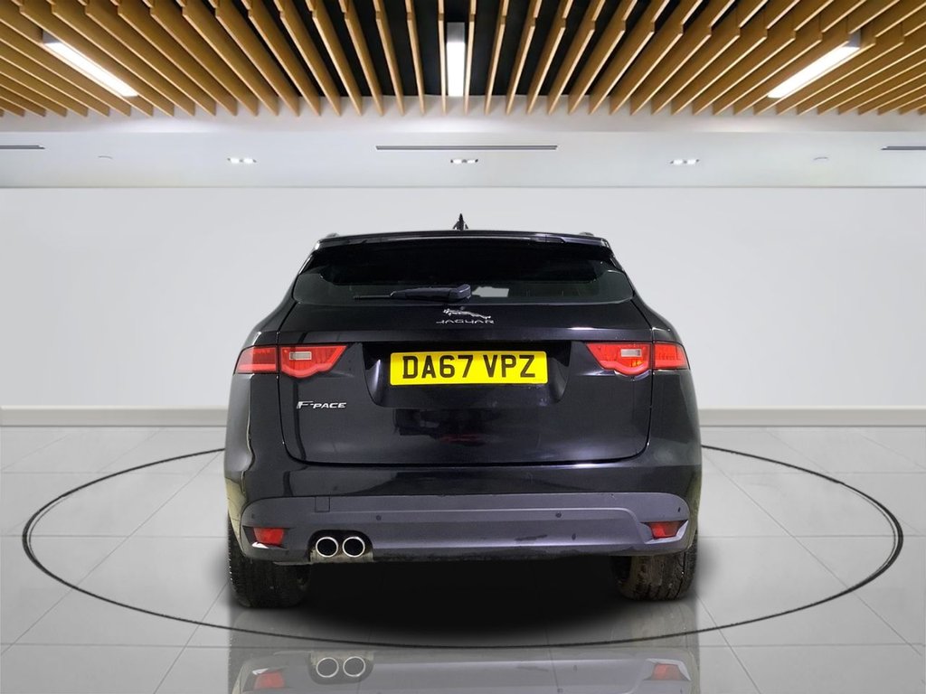 Used Jaguar F-Pace 2017 for sale - 76333451: Photo 4