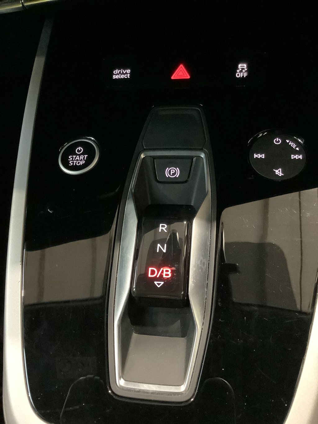 Used Audi Q4 e-tron 2022 for sale - 77533880: Photo 27