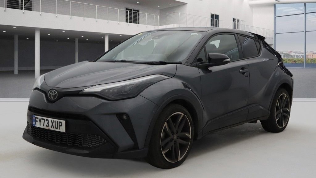 Used Toyota C-HR 2023 for sale - 77660194: Photo 2