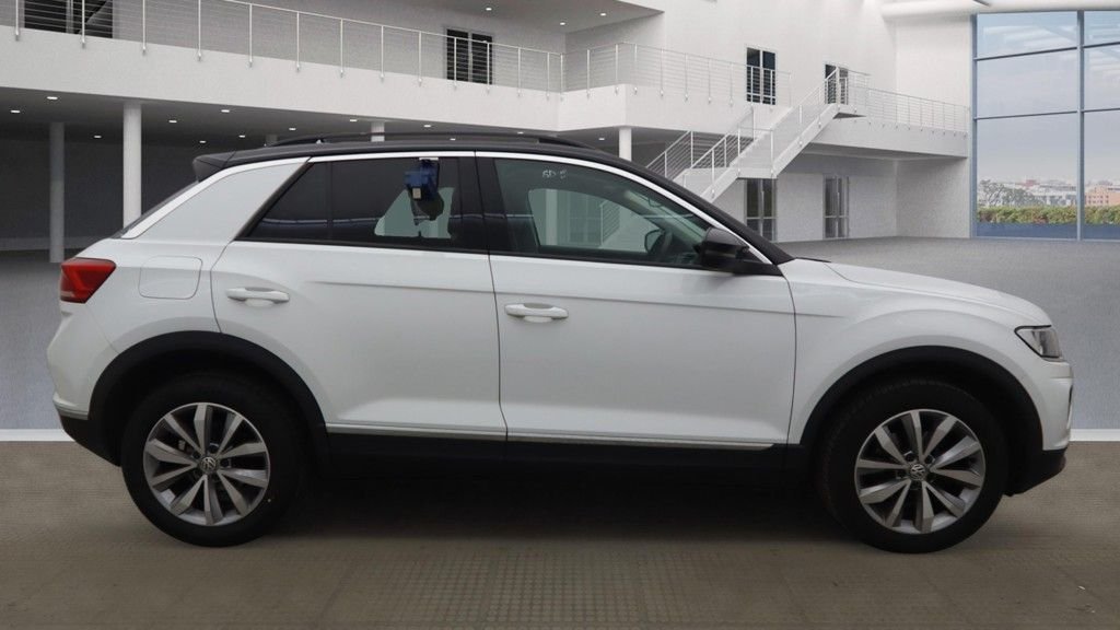 Used Volkswagen T-Roc 2020 for sale - 77631836: Photo 11