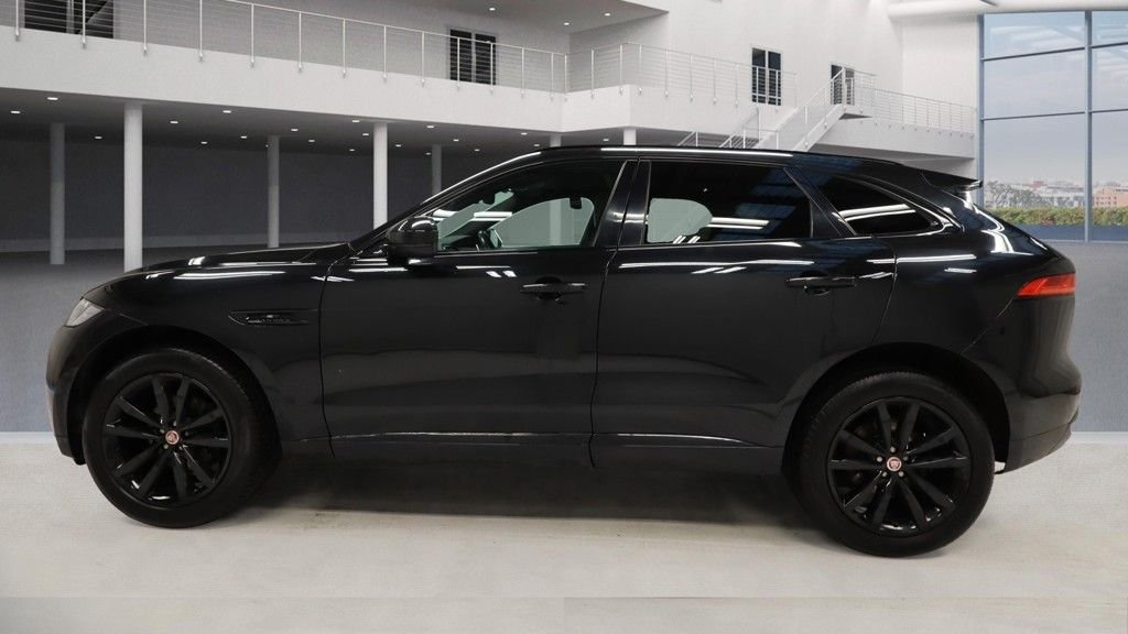 Used Jaguar F-Pace 2020 for sale - 76910478: Photo 6