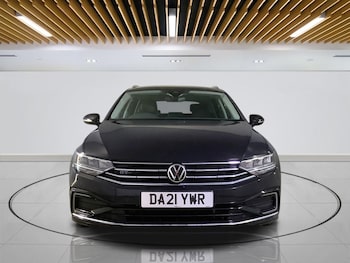 Used Volkswagen Passat 2021 for sale - 76185037: Photo 2