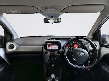Used Toyota AYGO 2020 for sale - 78472488: Photo