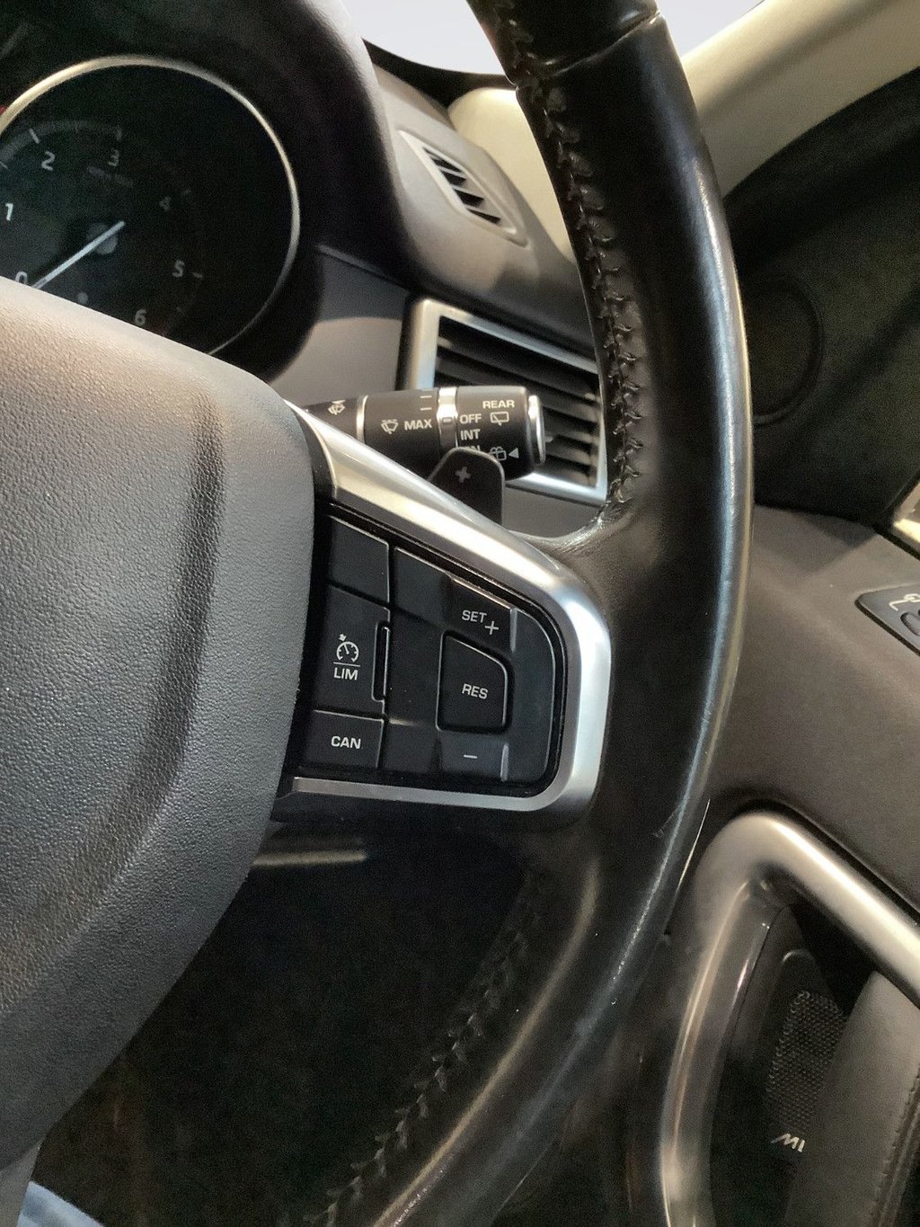 Used Land Rover Discovery Sport 2017 for sale - 77463651: Photo 17