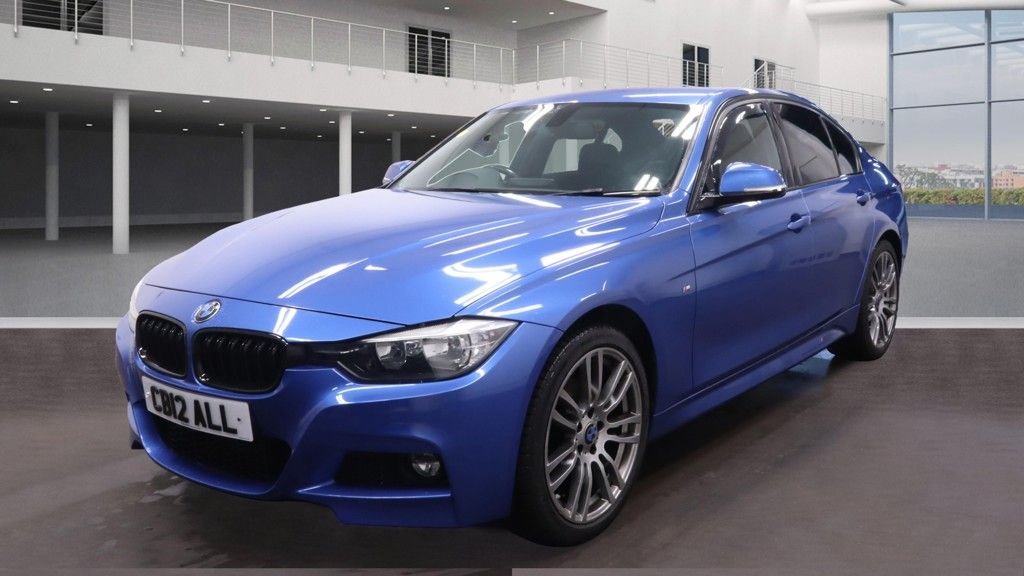 Used BMW 3 Series 2015 for sale - 76500990: Photo 2