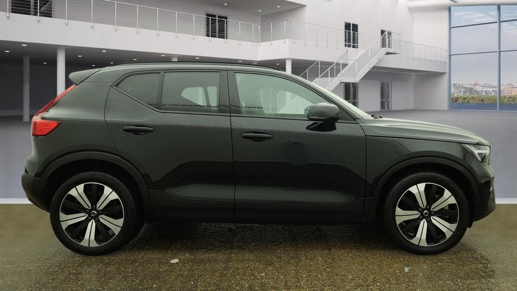 Used Volvo XC40 2022 for sale - 77263920: Photo 11