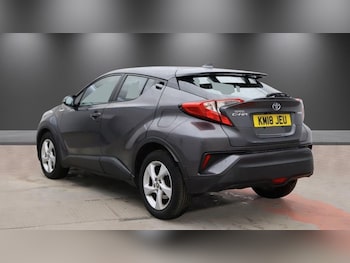 Used Toyota C-HR 2018 for sale - 78061908: Photo