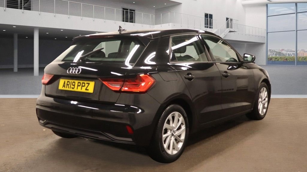 Used Audi A1 2019 for sale - 76768525: Photo 4