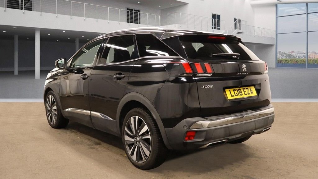 Used Peugeot 3008 2018 for sale - 76389844: Photo 3