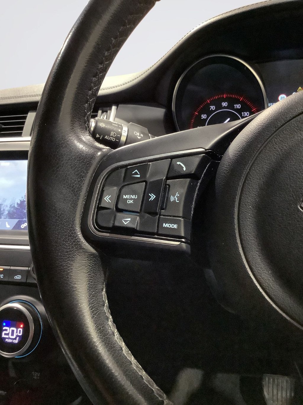 Used Jaguar E-Pace 2018 for sale - 77048974: Photo 18