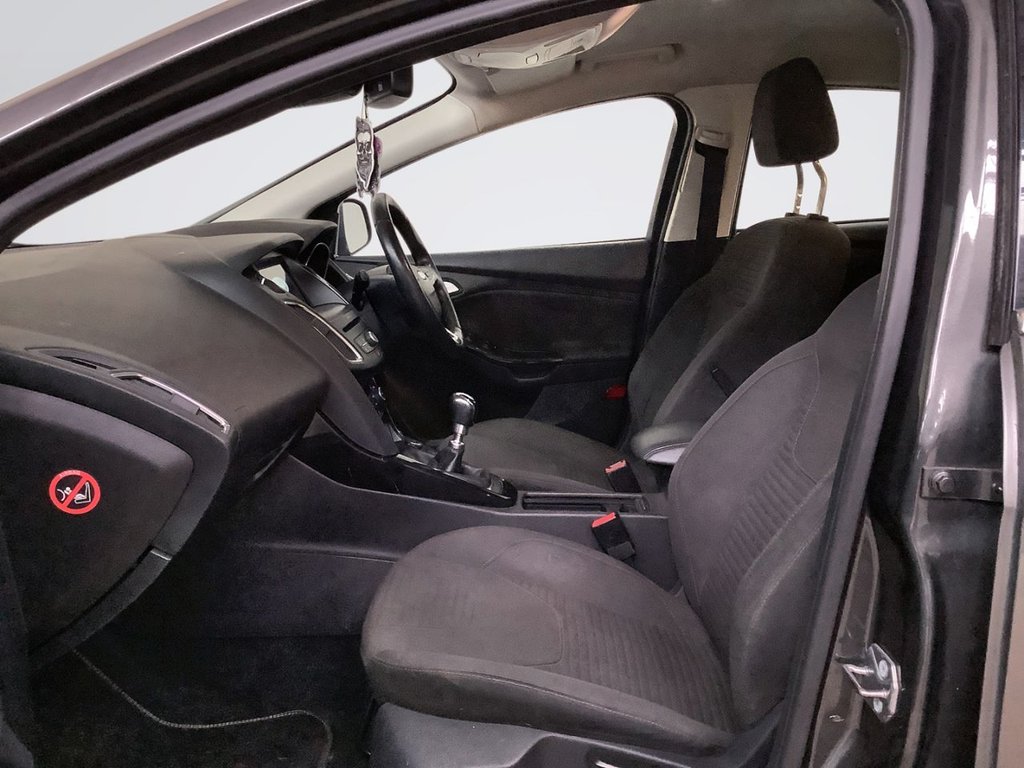 Used Ford Focus 2016 for sale - 78022106: Photo 12