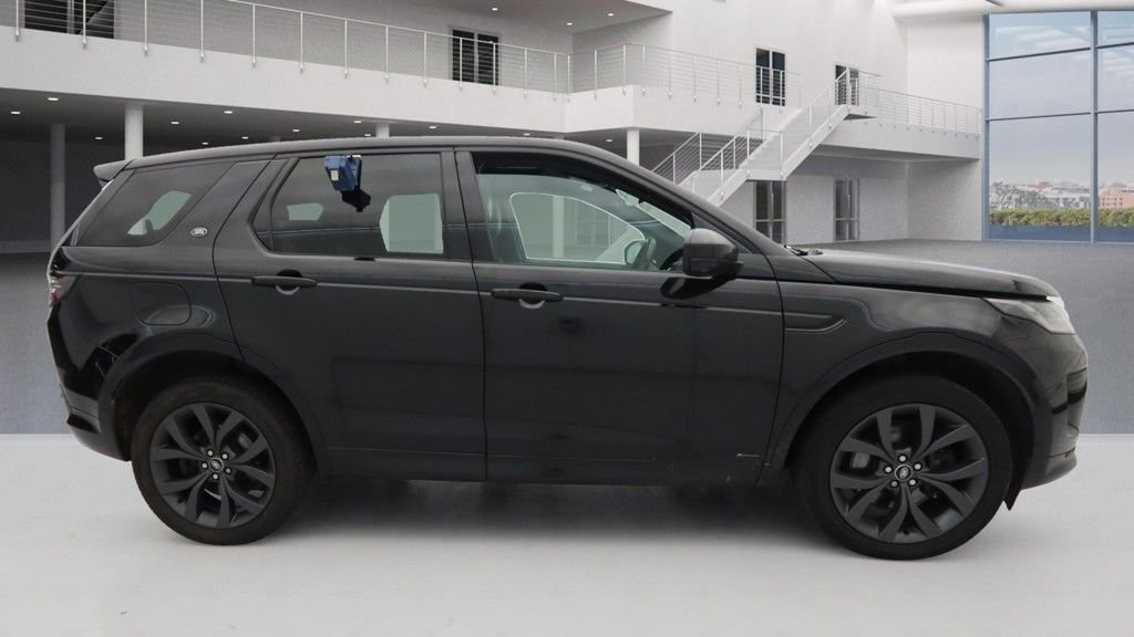 Used Land Rover Discovery Sport 2021 for sale - 76848263: Photo 3