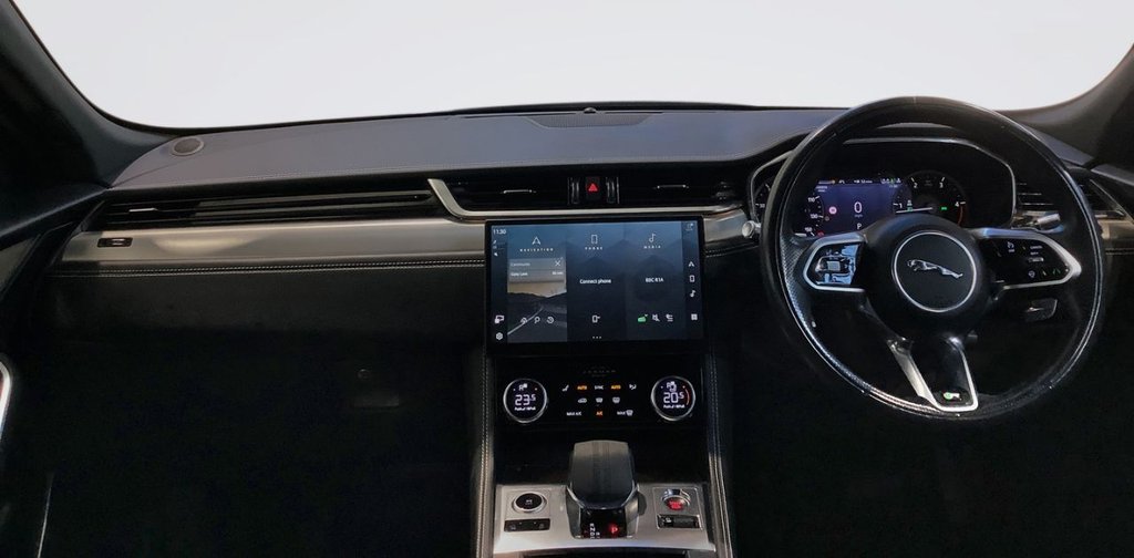 Used Jaguar F-Pace 2021 for sale - 77200116: Photo 2