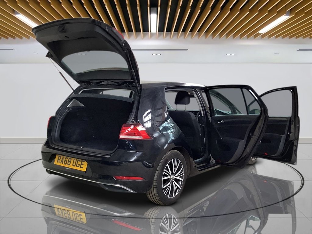 Used Volkswagen Golf 2019 for sale - 78021970: Photo 10