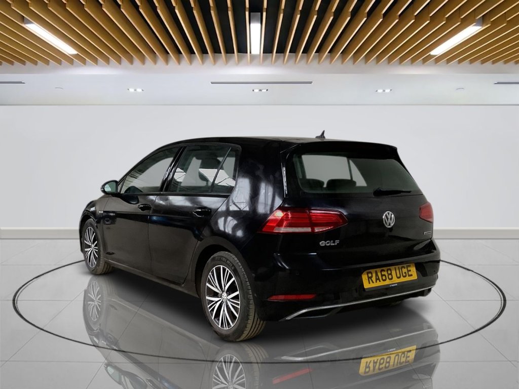 Used Volkswagen Golf 2019 for sale - 78021970: Photo 6
