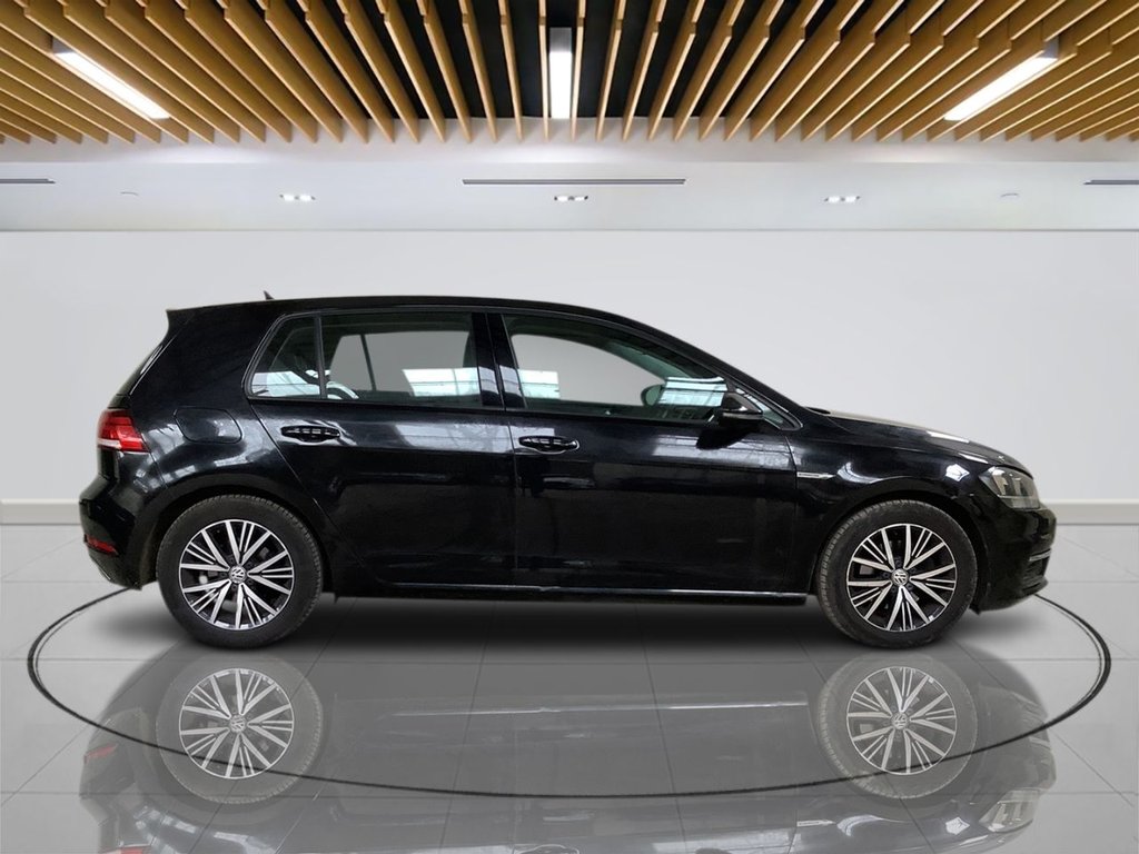 Used Volkswagen Golf 2019 for sale - 78021970: Photo 9