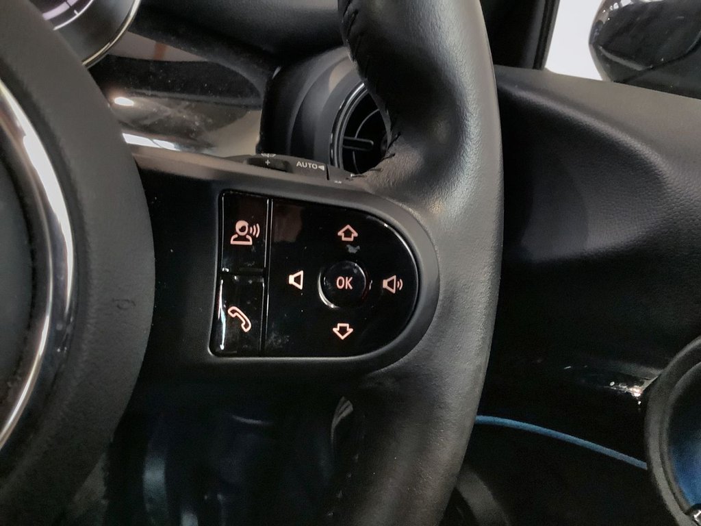 Used MINI Hatch 2023 for sale - 77739575: Photo 17