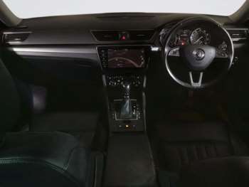 Used Skoda Superb 2019 for sale - 74819712: Photo