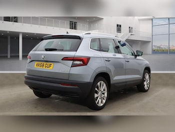 Used Skoda Karoq 2019 for sale - 75942872: Photo