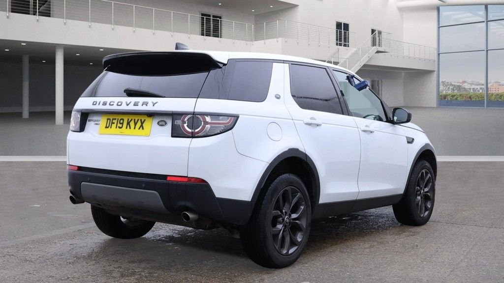Used Land Rover Discovery Sport 2019 for sale - 76439028: Photo 4