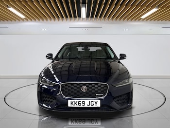 Used Jaguar XE 2019 for sale - 79032279: Photo