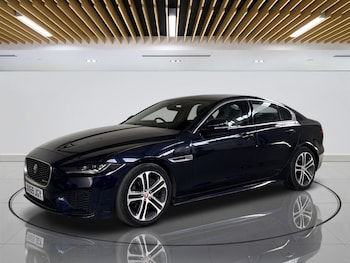 Used Jaguar XE 2019 for sale - 79032279: Photo