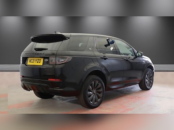 Used Land Rover Discovery Sport 2021 for sale - 79474746: Photo