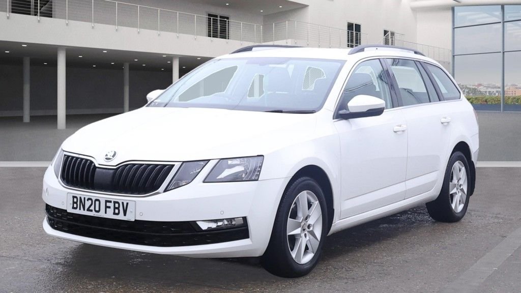 Used Skoda Octavia 2020 for sale - 76454437: Photo 2